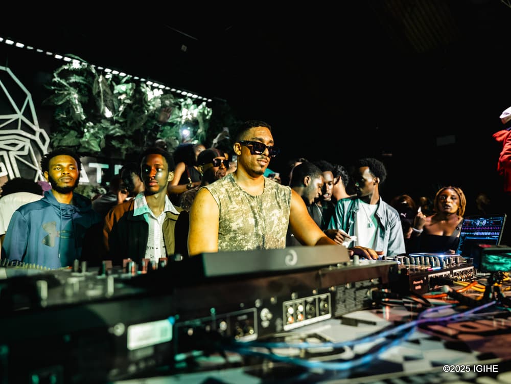 Club atmosphere